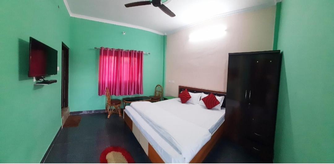 Nandini Homestay Dehradun Luaran gambar